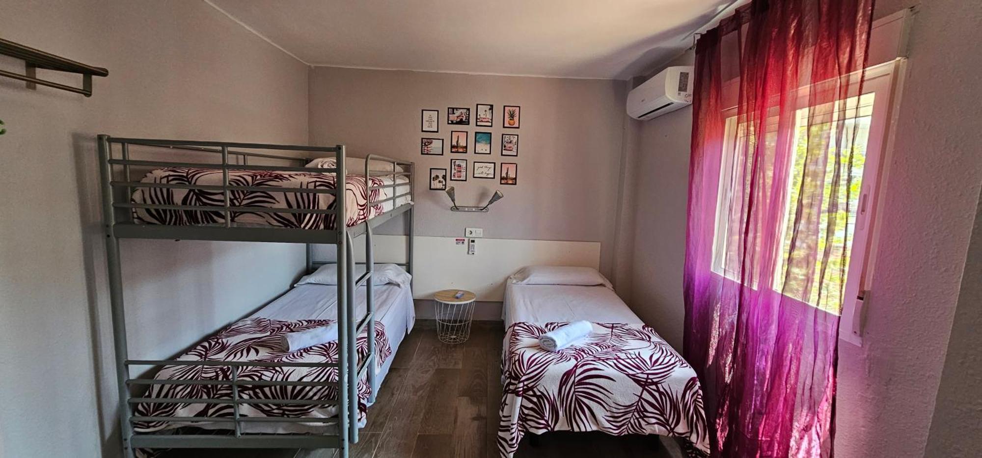 Hostal La Cabana Salou Extérieur photo