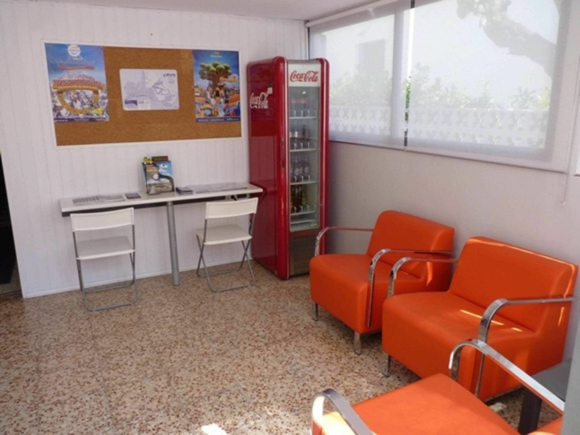 Hostal La Cabana Salou Extérieur photo